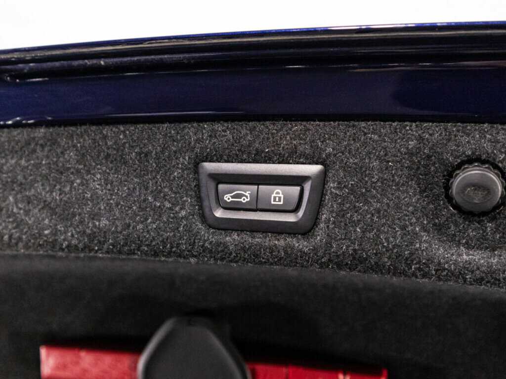 BMW 5 серии 530d xDrive, 2019 Фото №16