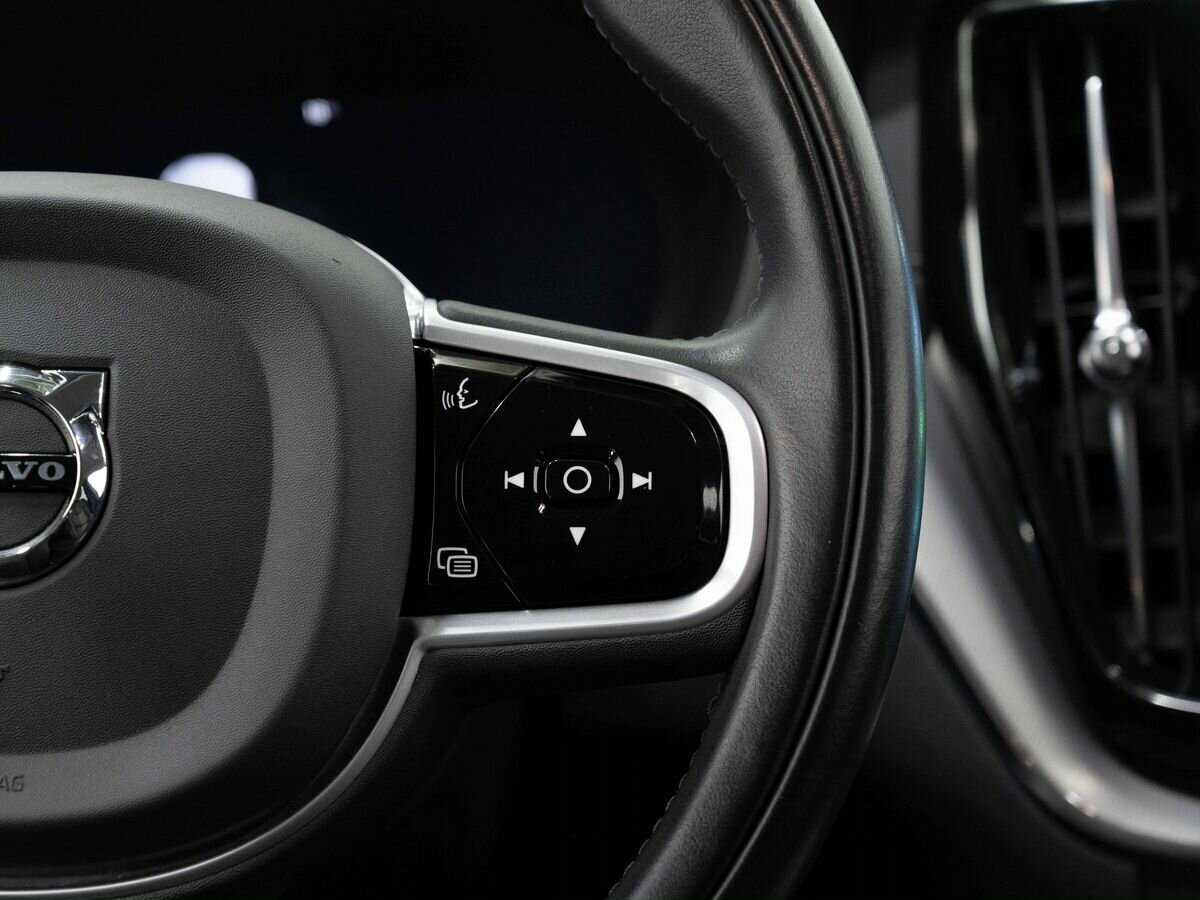 Volvo XC60, 2021 Фото №19