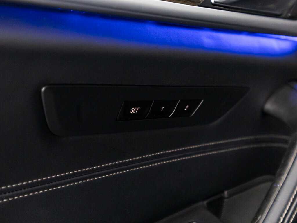 BMW 5 серии 530d xDrive, 2019 Фото №18