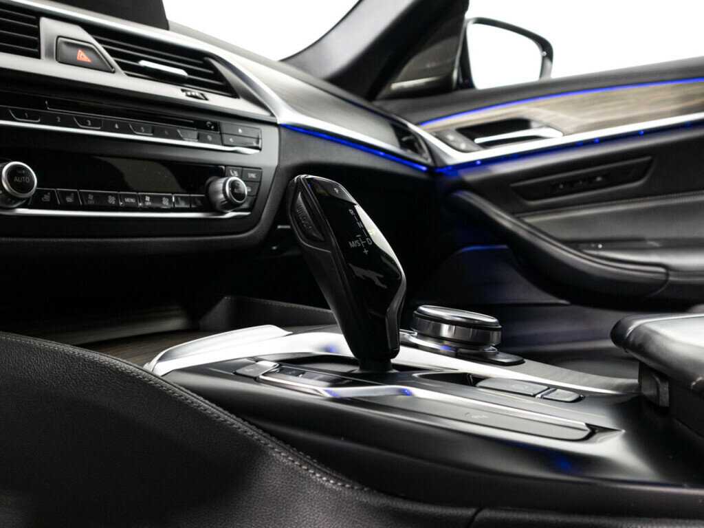 BMW 5 серии 530d xDrive, 2019 Фото №22