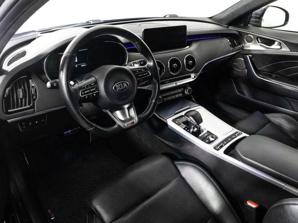 Kia Stinger, 2021 Фото №12