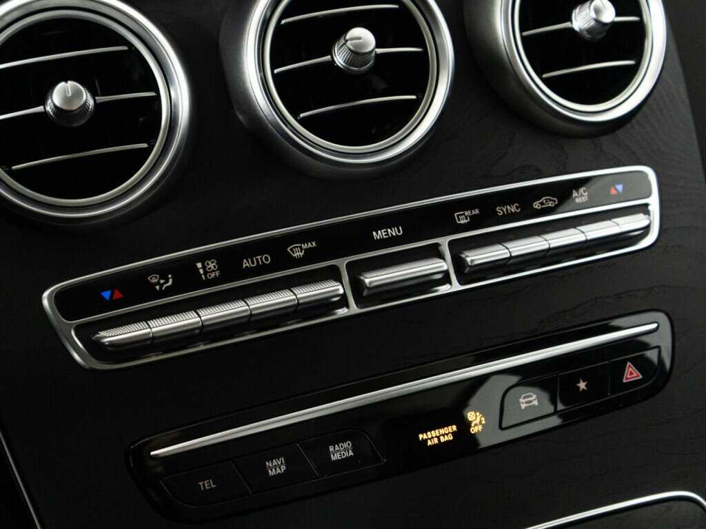 Mercedes-Benz GLC 200, 2019 Фото №18