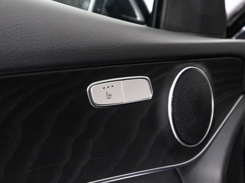 Mercedes-Benz GLC 200, 2019 Фото №20