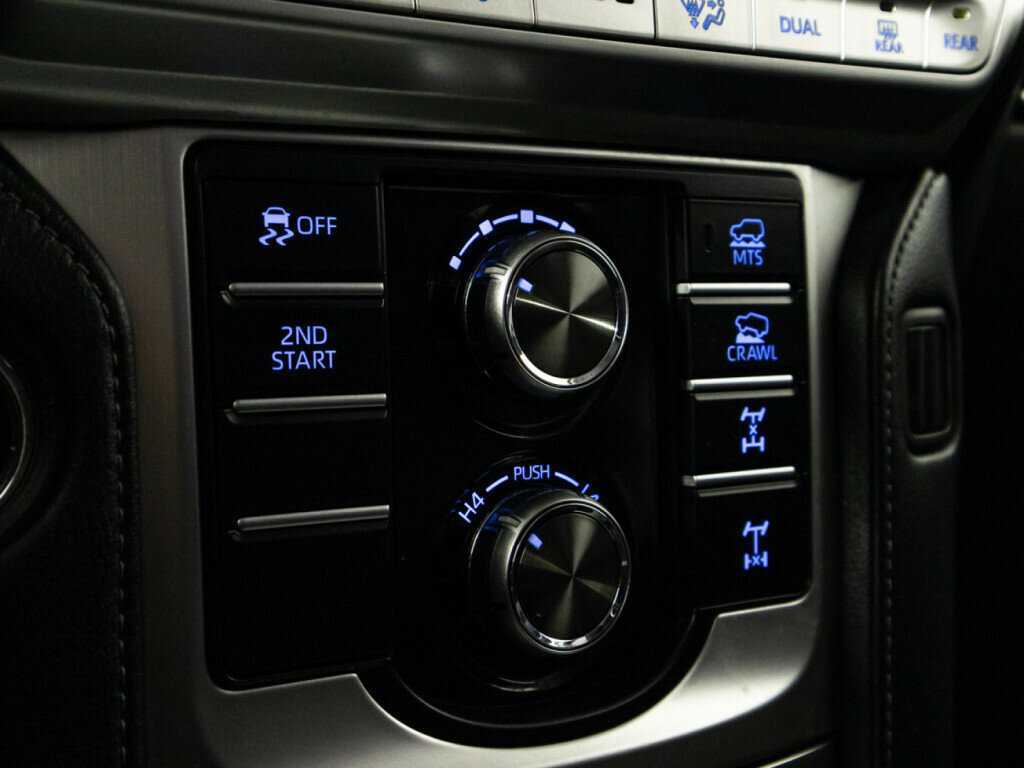 Toyota Land Cruiser Prado, 2019 Фото №14