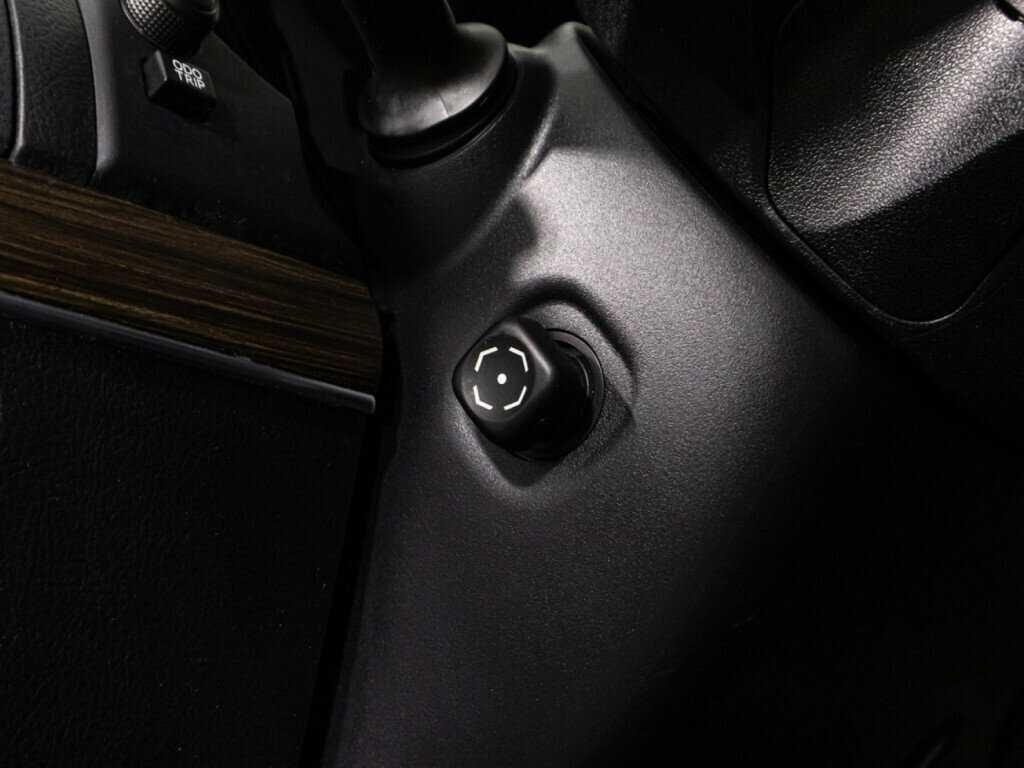 Toyota Land Cruiser Prado, 2019 Фото №19