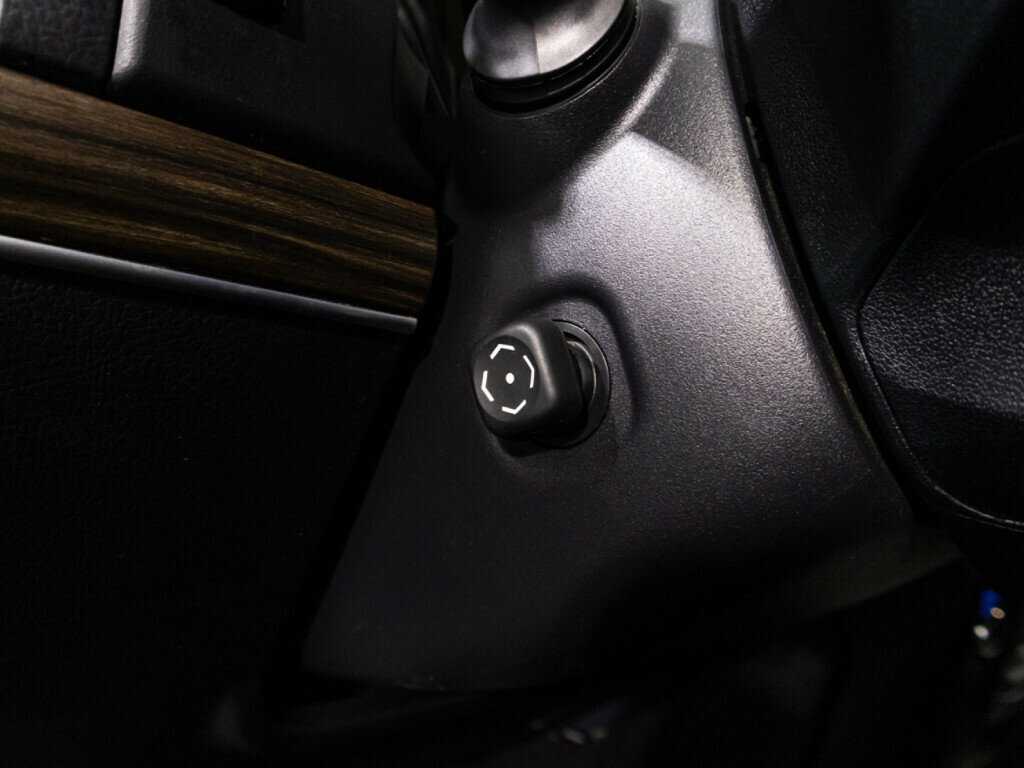 Toyota Land Cruiser Prado, 2021 Фото №16