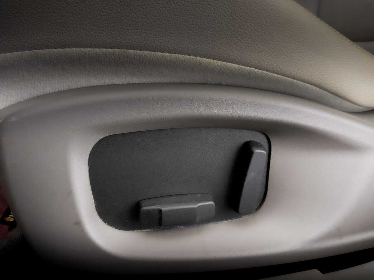 Jaguar XE, 2015 Фото №21