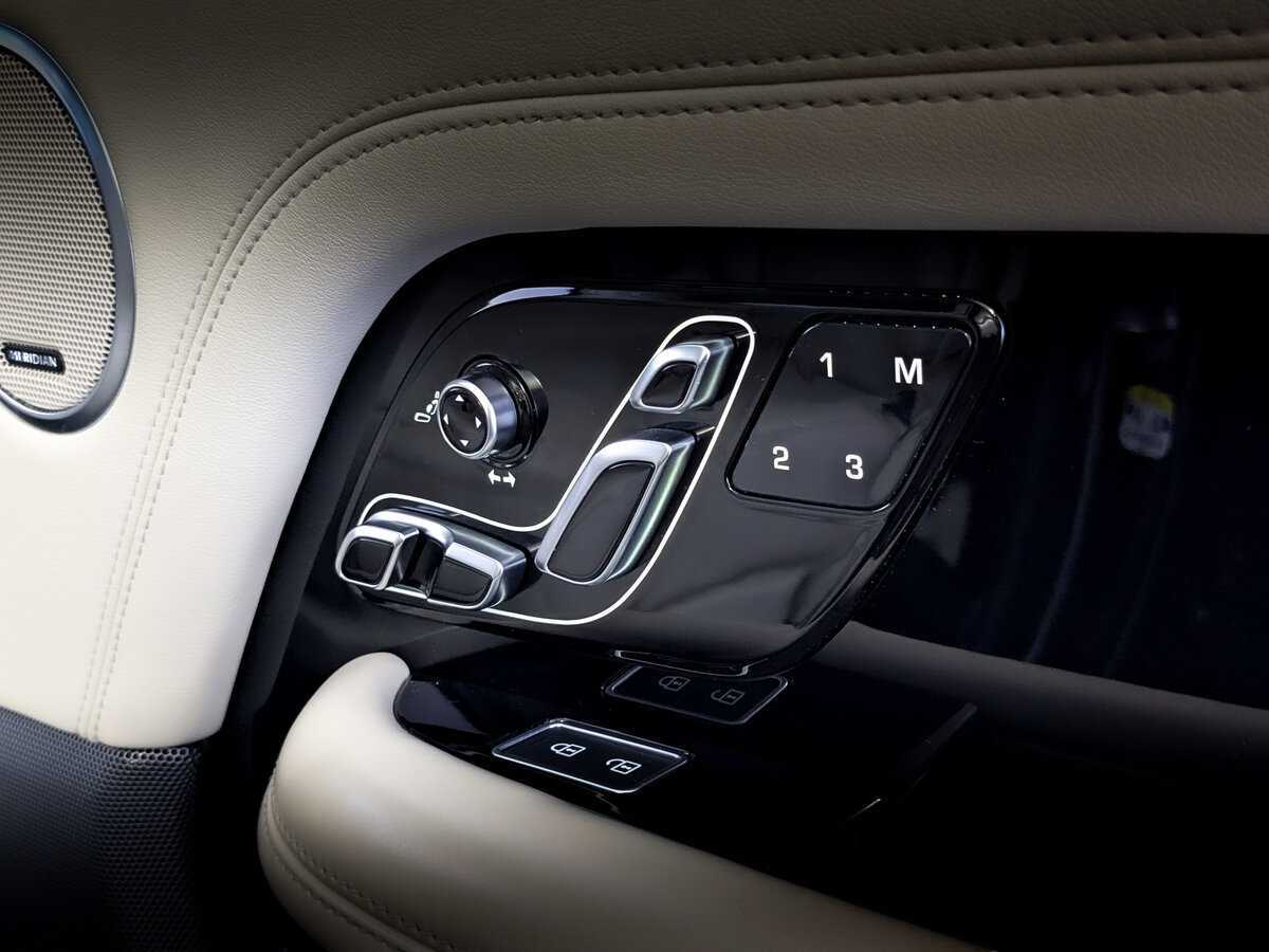 Land Rover Range Rover, 2021 Фото №24