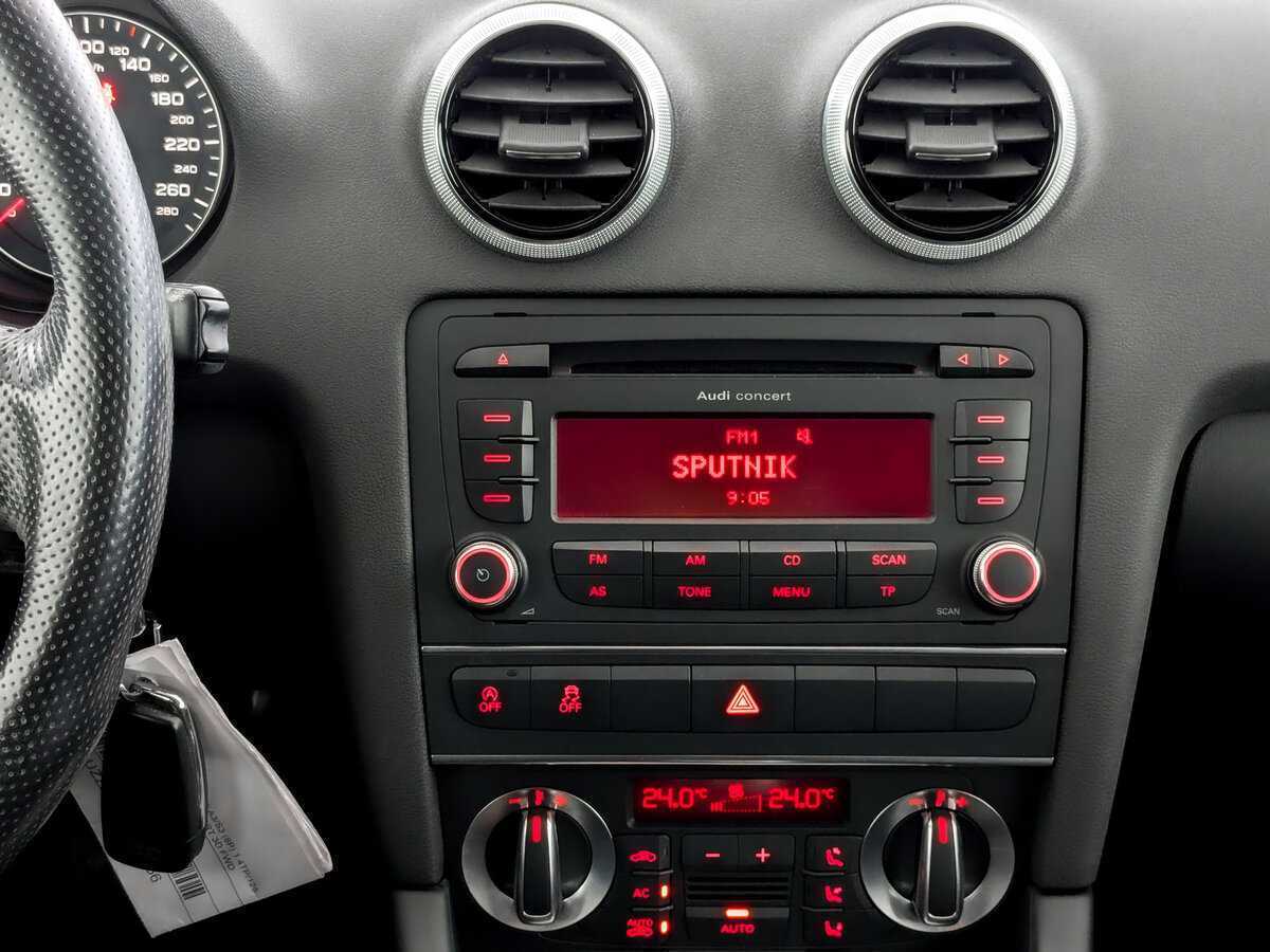 Audi A3, 2011 Фото №15