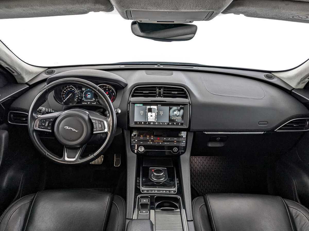Jaguar F-Pace, 2018 Фото №14
