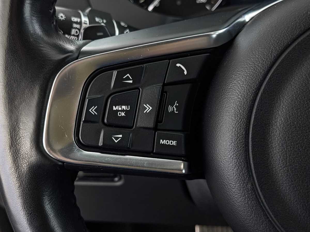 Jaguar F-Pace, 2018 Фото №28