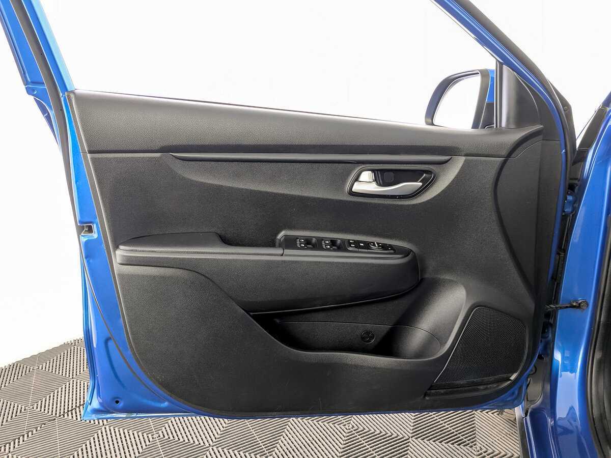 Kia Rio X-Line, 2020 Фото №18