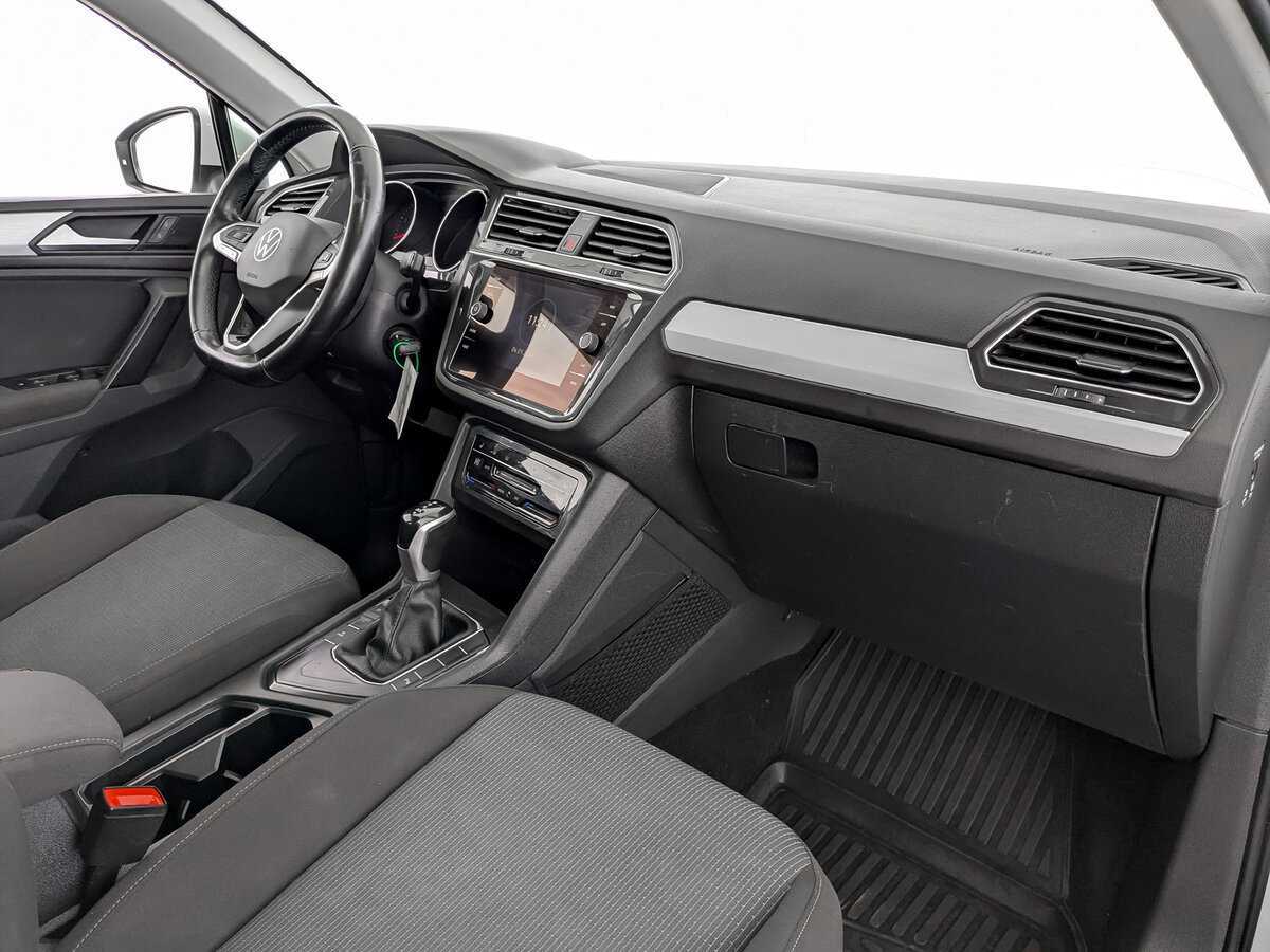 Volkswagen Tiguan, 2021 Фото №11