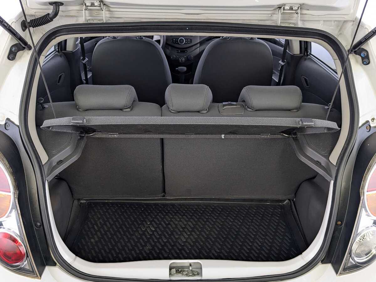 Chevrolet Spark, 2011 Фото №10