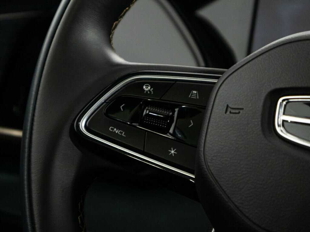 Geely Monjaro, 2023 Фото №19