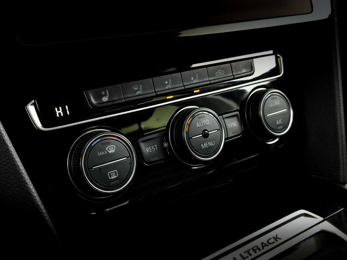 Volkswagen Passat Alltrack, 2018 Фото №26