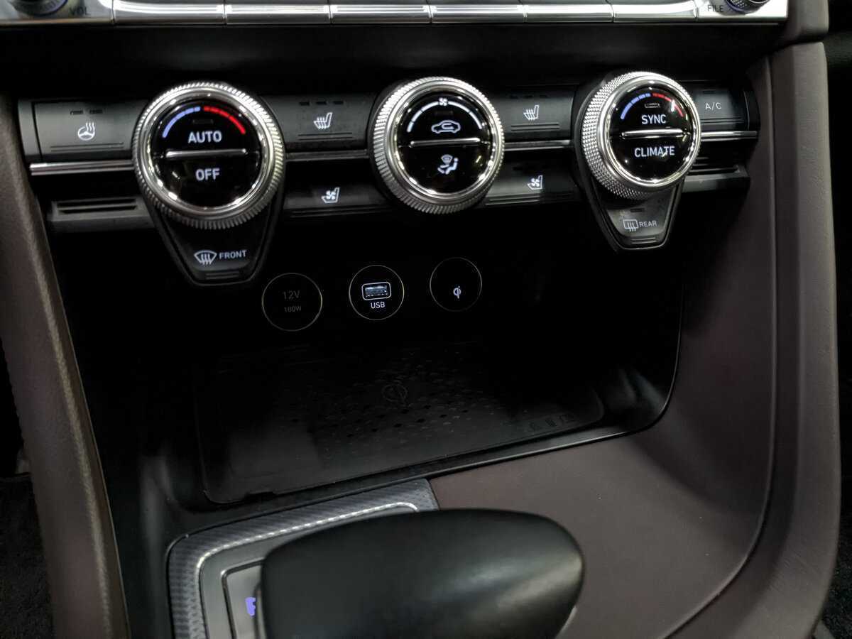 Genesis G70, 2021 Фото №24