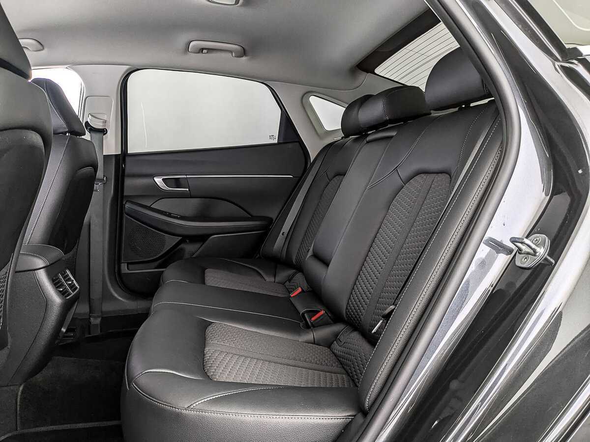 Hyundai Sonata, 2022 Фото №16