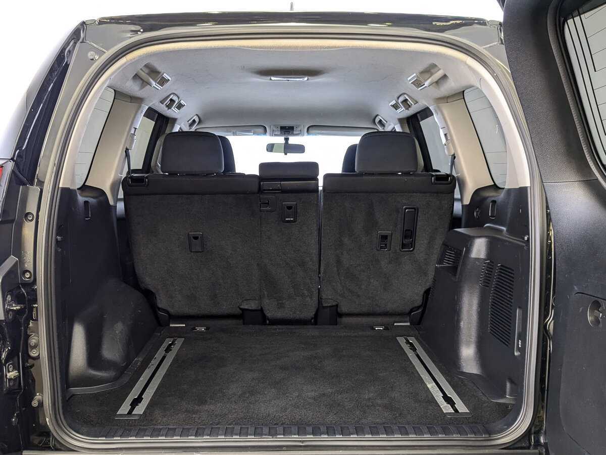 Toyota Land Cruiser Prado, 2020 Фото №10
