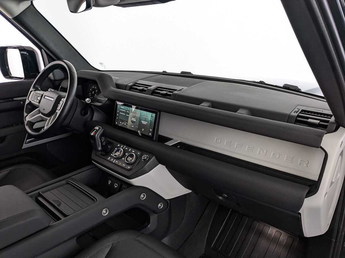 Land Rover Defender 110, 2021 Фото №13