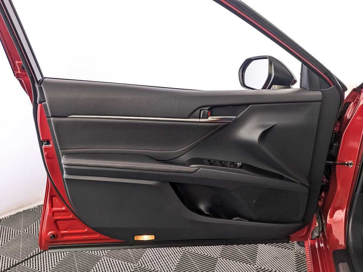 Toyota Camry, 2022 Фото №17