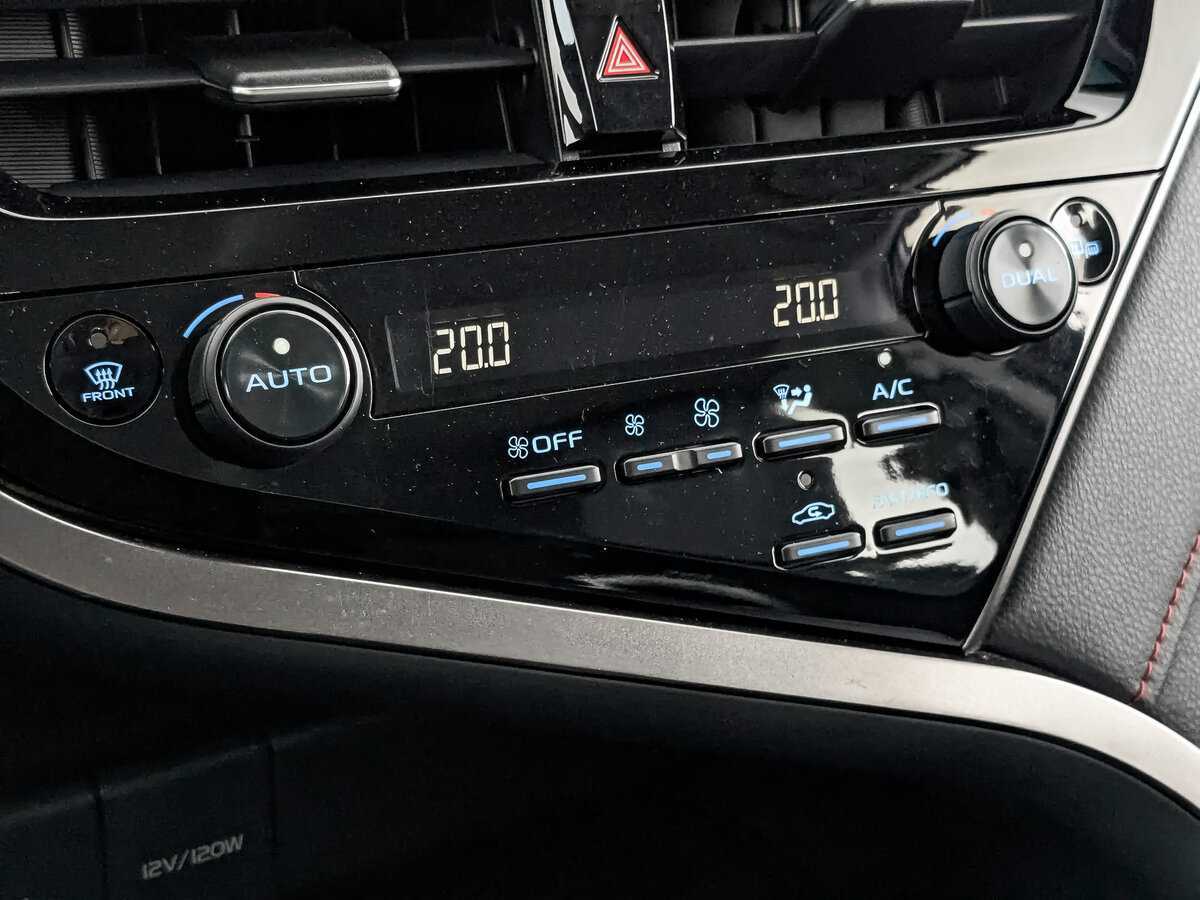 Toyota Camry, 2022 Фото №24