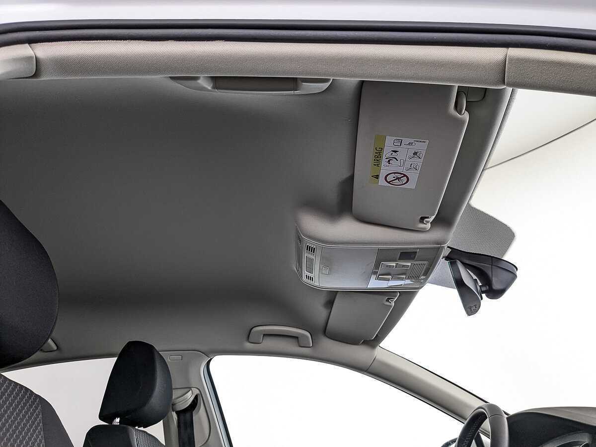 Volkswagen Passat, 2017 Фото №23