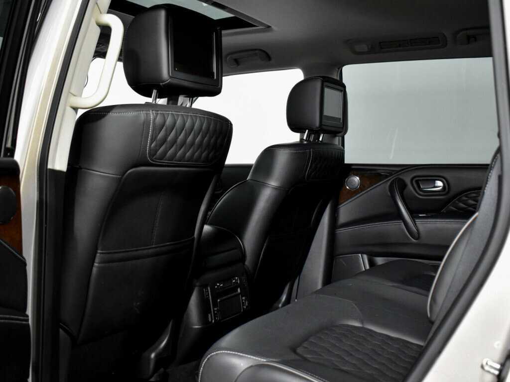 Infiniti QX80, 2018 Фото №11