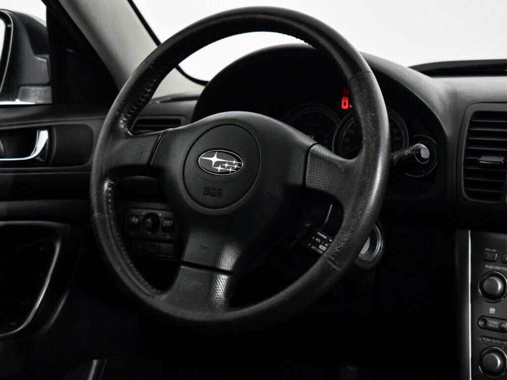 Subaru Legacy, 2005 Фото №16