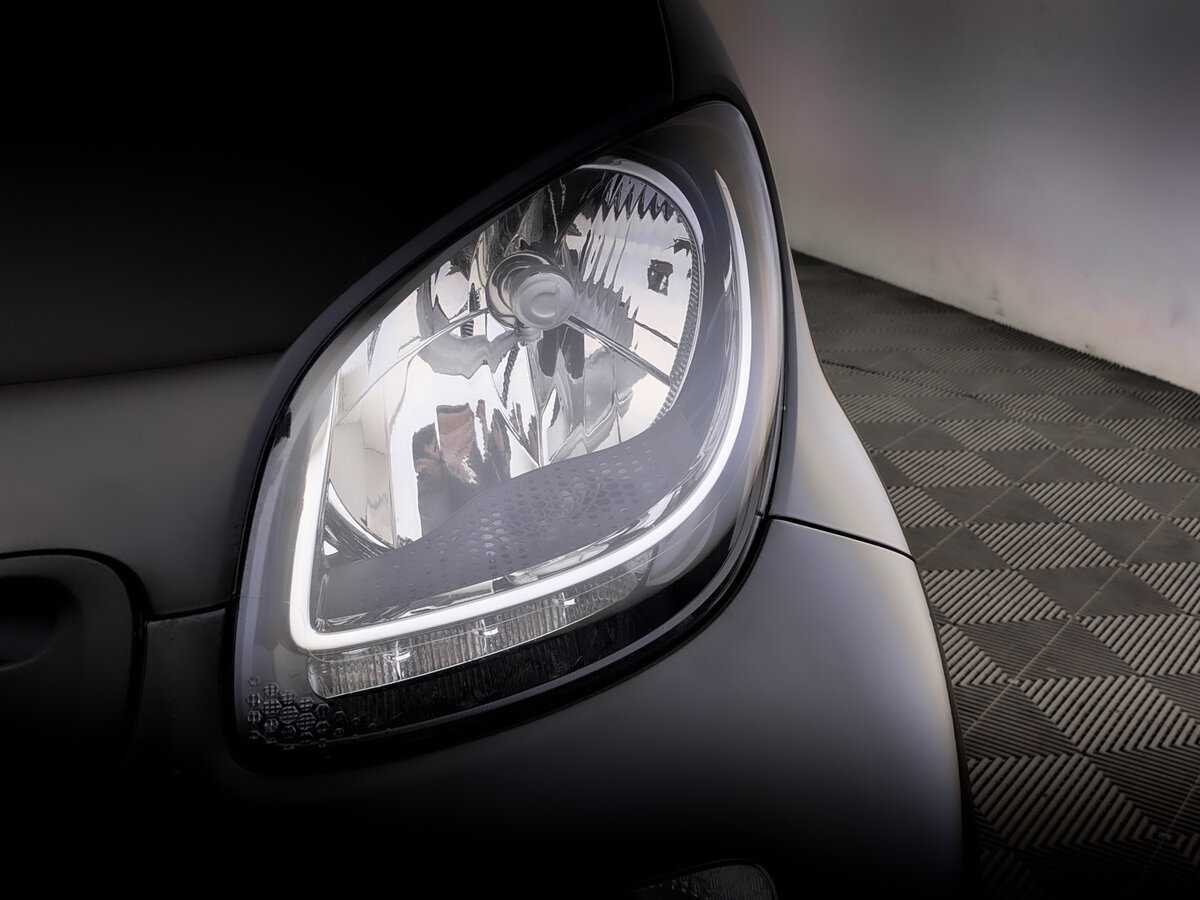 Smart Fortwo, 2018 Фото №16