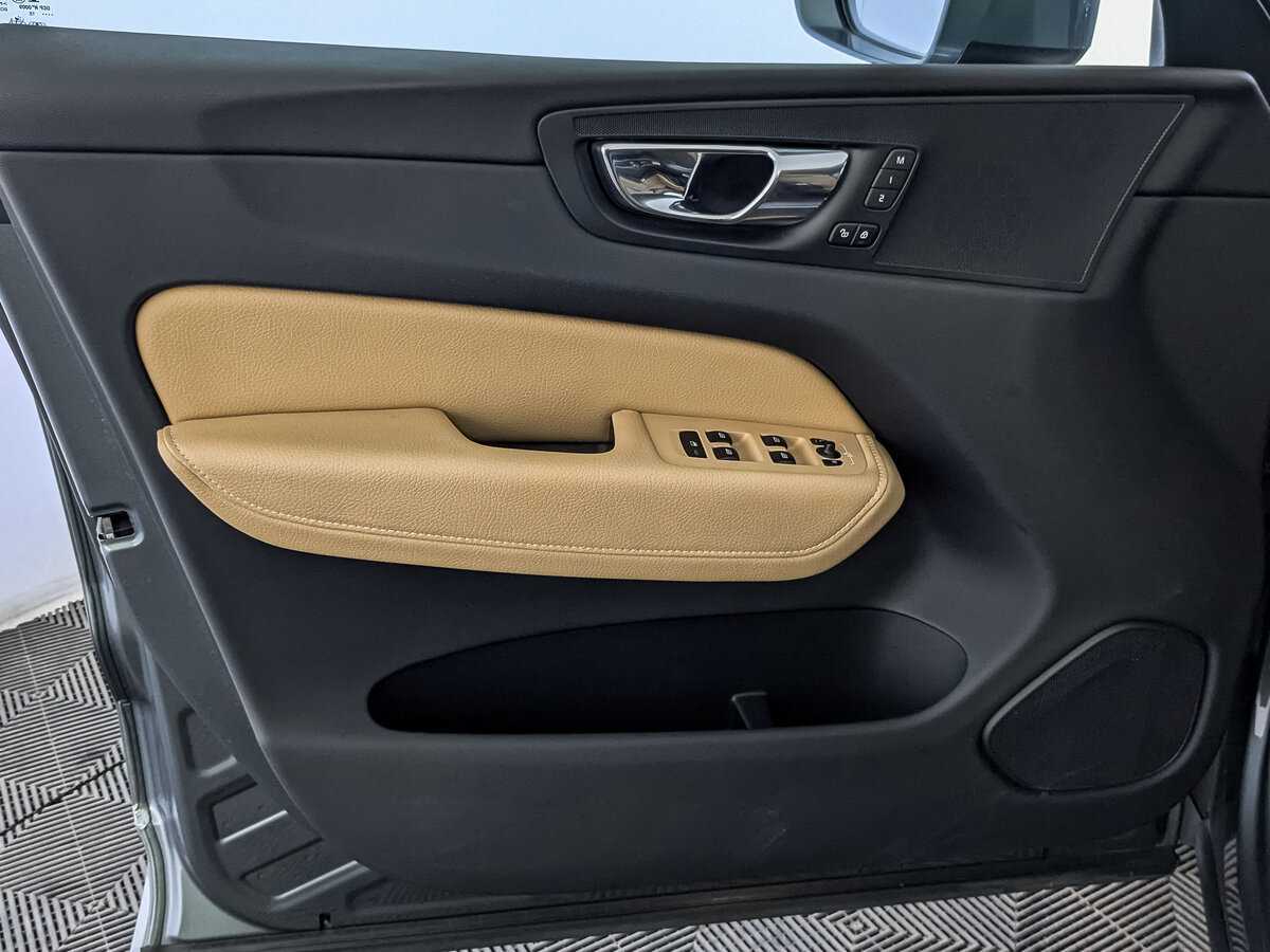 Volvo XC60, 2018 Фото №16