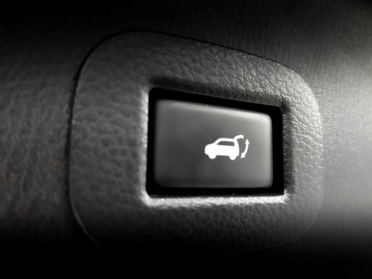 Infiniti QX80, 2017 Фото №24