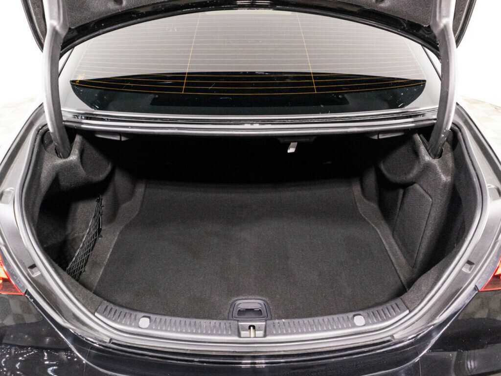 Mercedes-Benz E-Класс 200, 2020 Фото №15