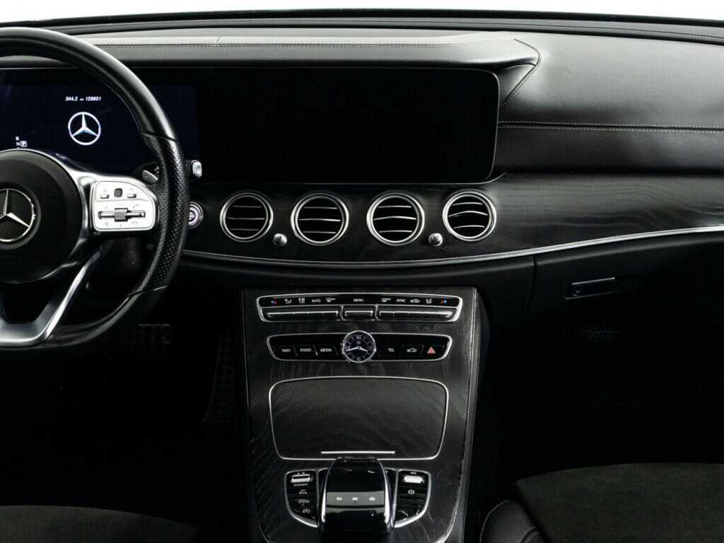 Mercedes-Benz E-Класс 200, 2019 Фото №14