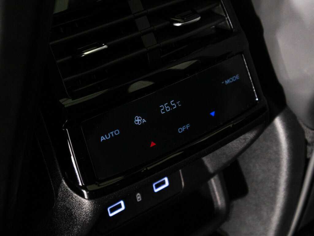 Geely Monjaro, 2023 Фото №19