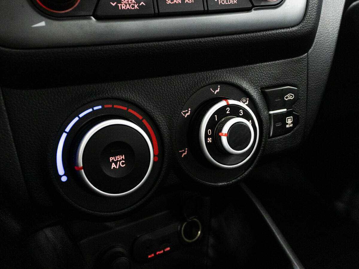 Kia Rio 5-speed, 2011 Фото №15