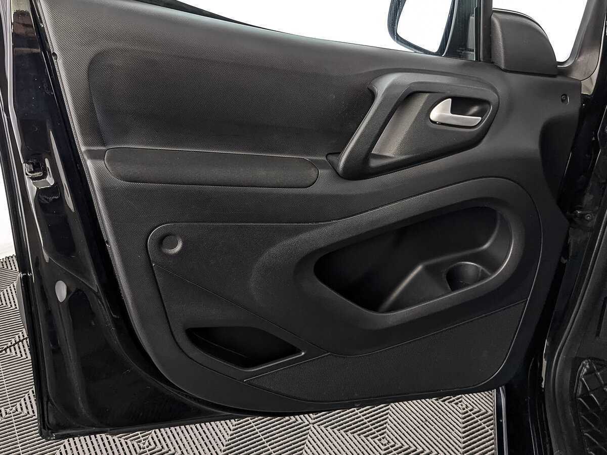 Opel Combo Life, 2021 Фото №19