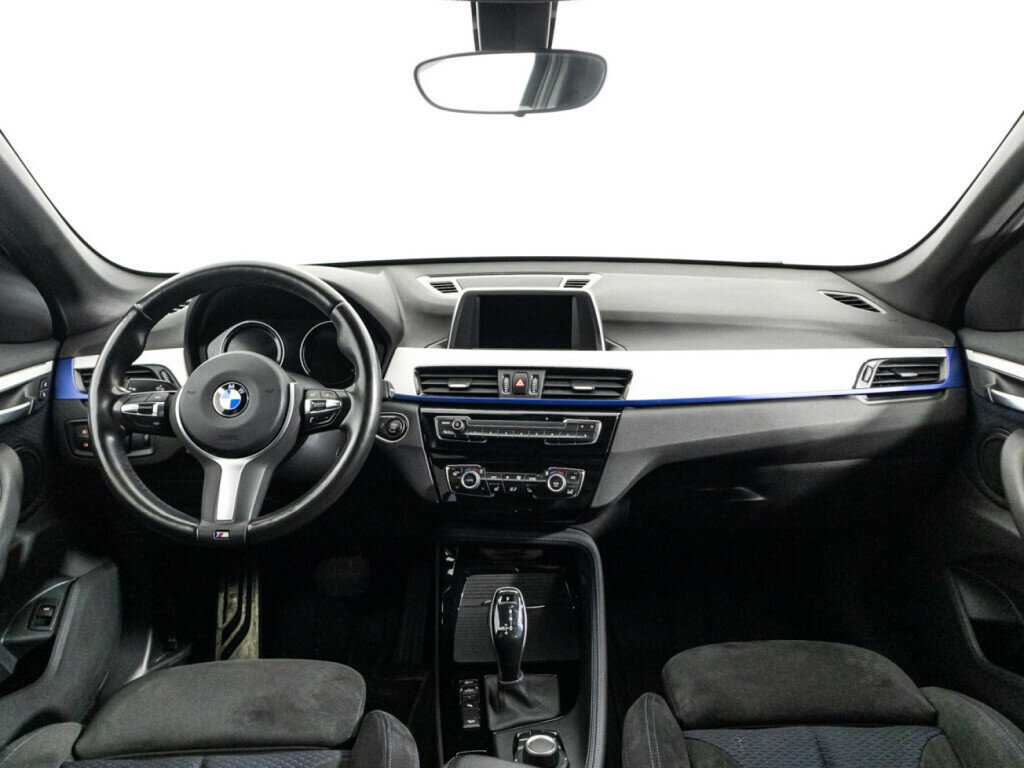 BMW X1 20i xDrive, 2019 Фото №13