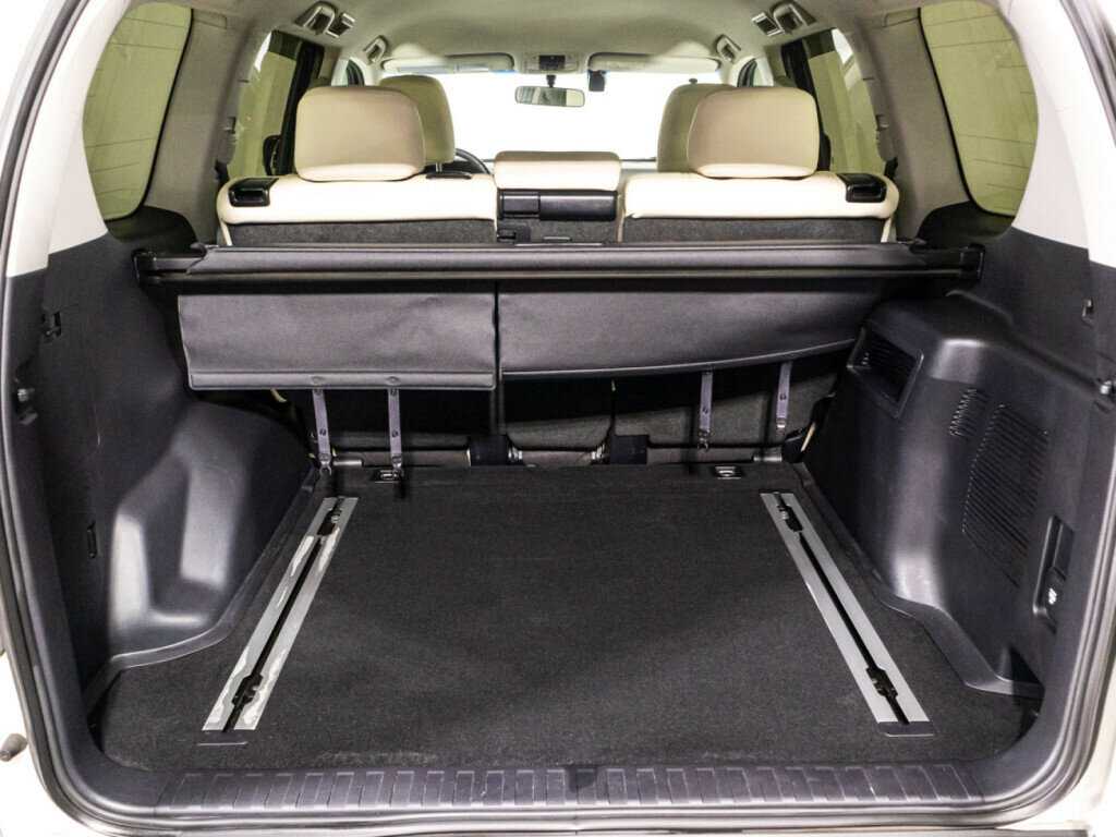 Toyota Land Cruiser Prado, 2019 Фото №13