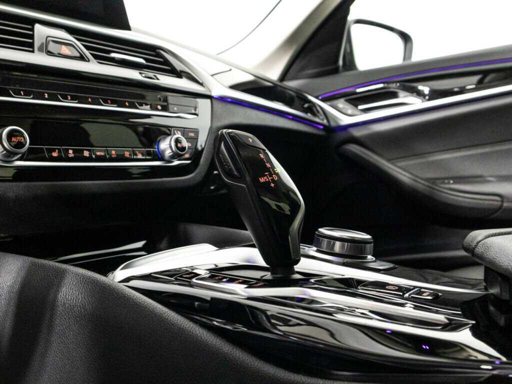 BMW 5 серии 520d xDrive, 2020 Фото №23