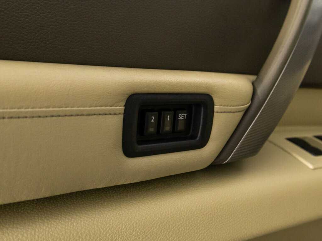 Infiniti FX35, 2008 Фото №16