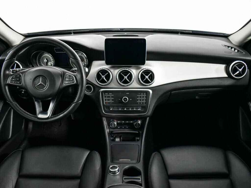 Mercedes-Benz GLA 200, 2016 Фото №12