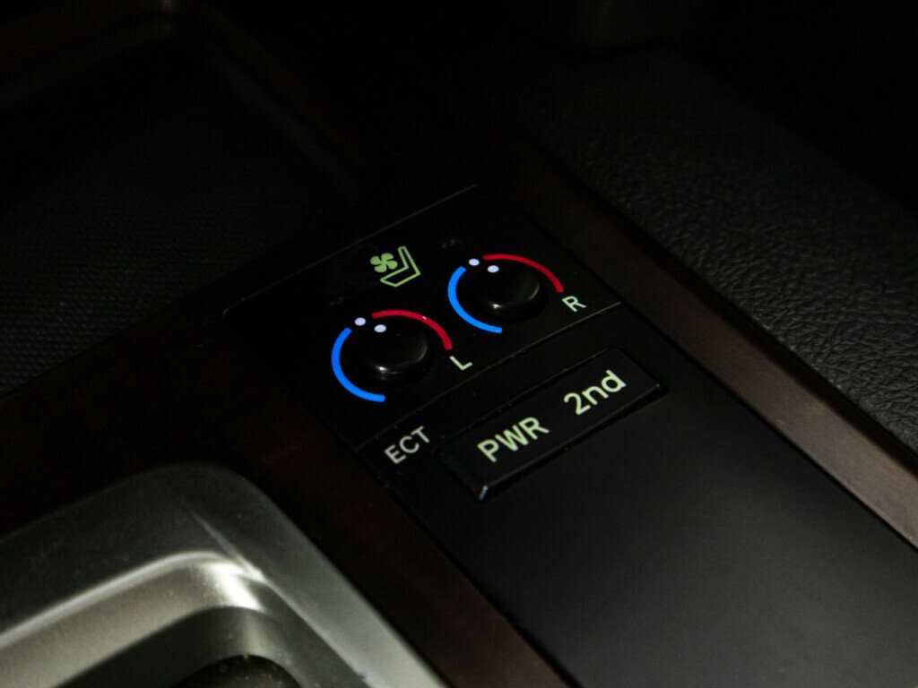 Toyota Land Cruiser, 2014 Фото №21