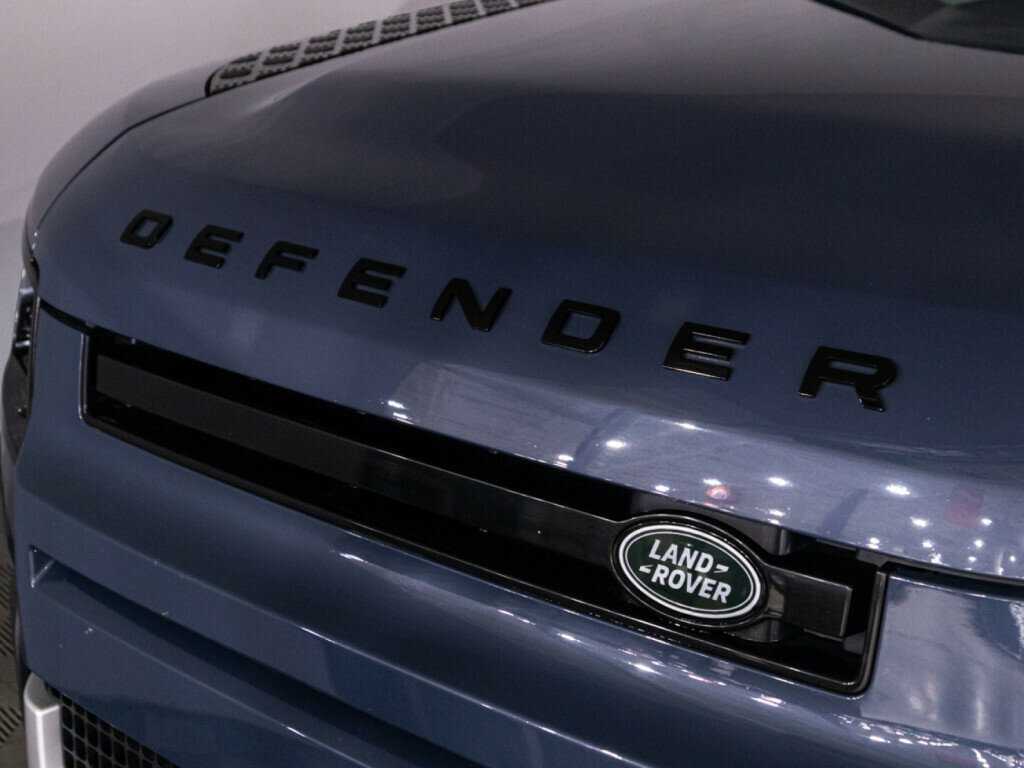 Land Rover Defender 110, 2021 Фото №24