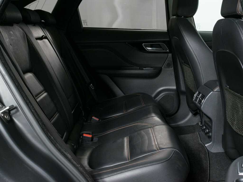 Jaguar F-Pace, 2017 Фото №11