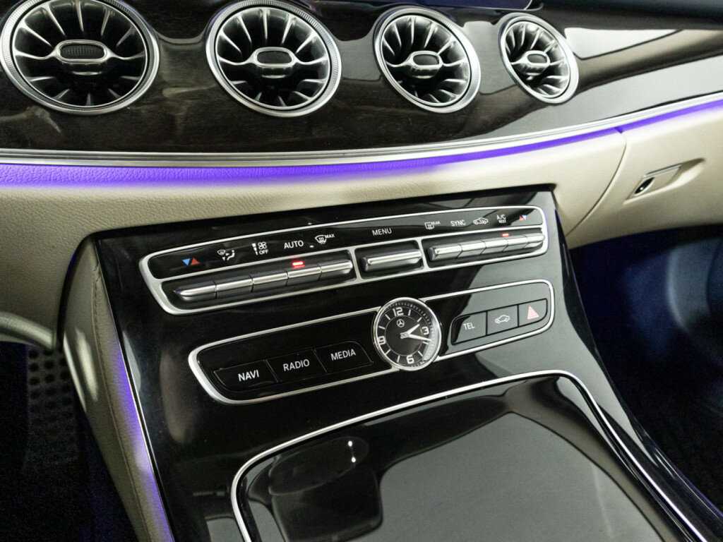 Mercedes-Benz E-Класс 200, 2017 Фото №19