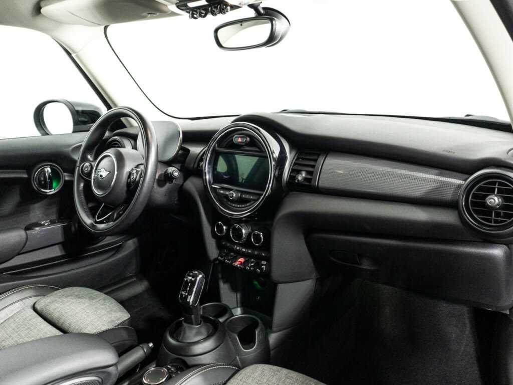 Mini Hatch Cooper, 2020 Фото №9