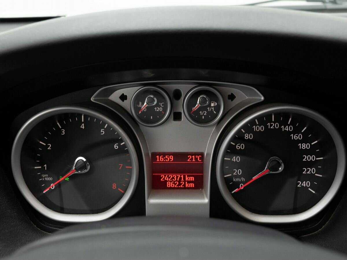 Ford Focus, 2010 Фото №15