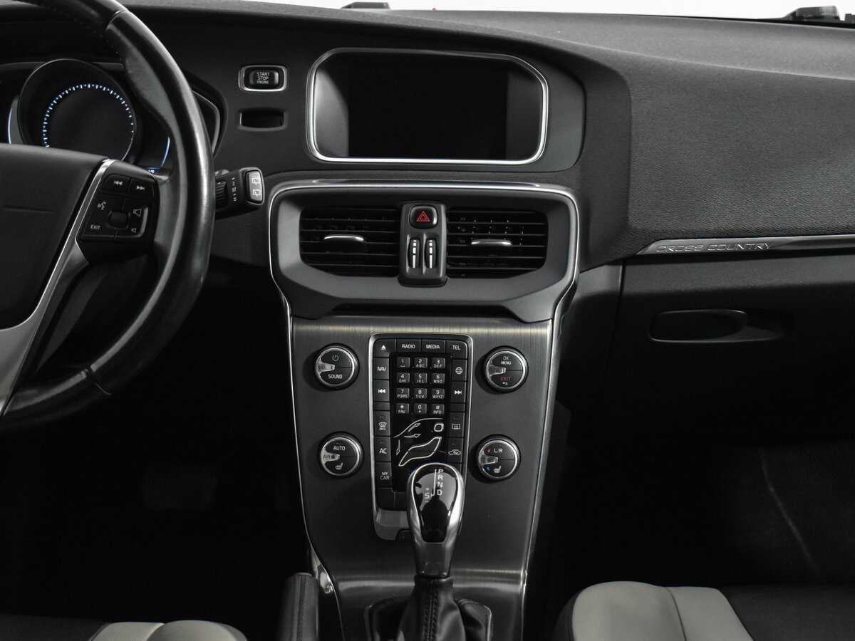 Volvo V40, 2014 Фото №16