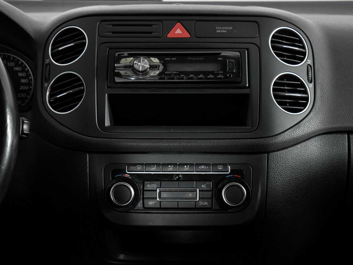 Volkswagen Golf Plus, 2011 Фото №14